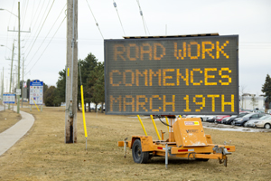 Construction signage on Simcoe Street southbound, near entrance to UOIT's north Oshawa location.