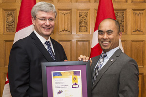 UOIT Faculty of Education graduate (2006) Vernon Kee receives Prime Minister's Award for Teaching Excellence during ceremony in Ottawa, Ontario.