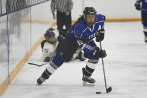 Jaclyn Gibson is ranked ninth with Canadian Interuniversity Sport and is in her final year playing hockey with UOIT.