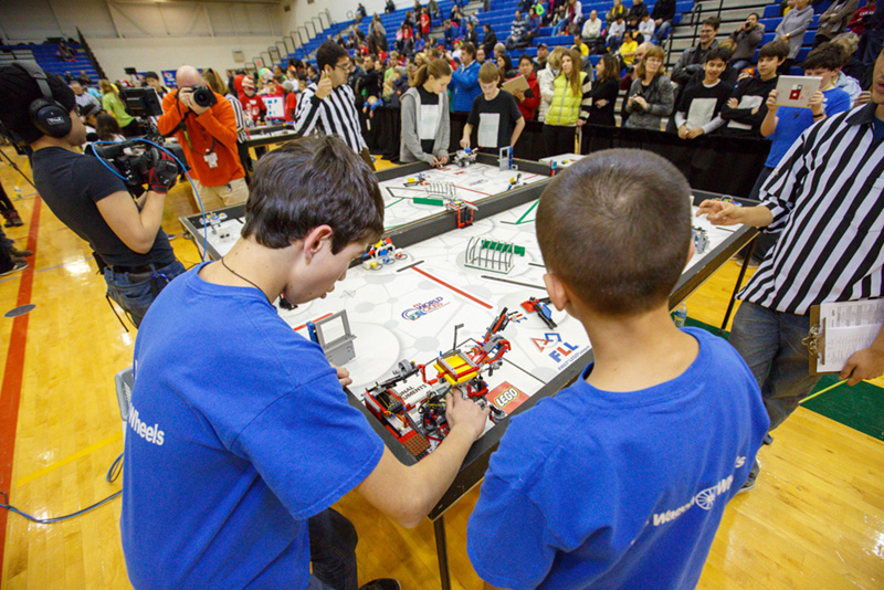 Students competing at FLL 2015 competition in the Campus Recreation and Wellness Centre