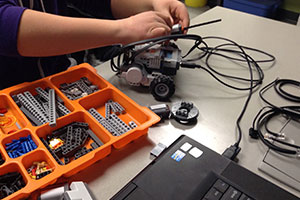 Grove School elementary students worked with Cliff Moon, Instructor, Faculty of Education and 12 teacher candidates to create robots using LEGO Mindstorms Robotics Kits.