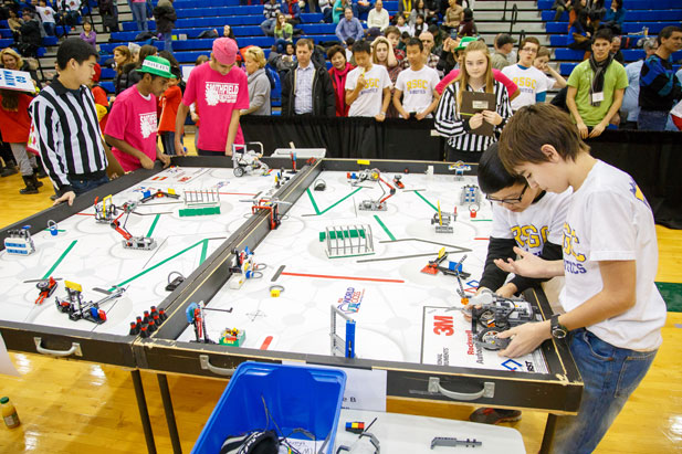 Nearly 400 students (ages nine to 14); more than 1,000 parents, siblings and coaches; and 200 volunteers, judges and referees will come to campus on January 16 for the FIRST LEGO League’s (FLL) Ontario East Provincial Championships.
