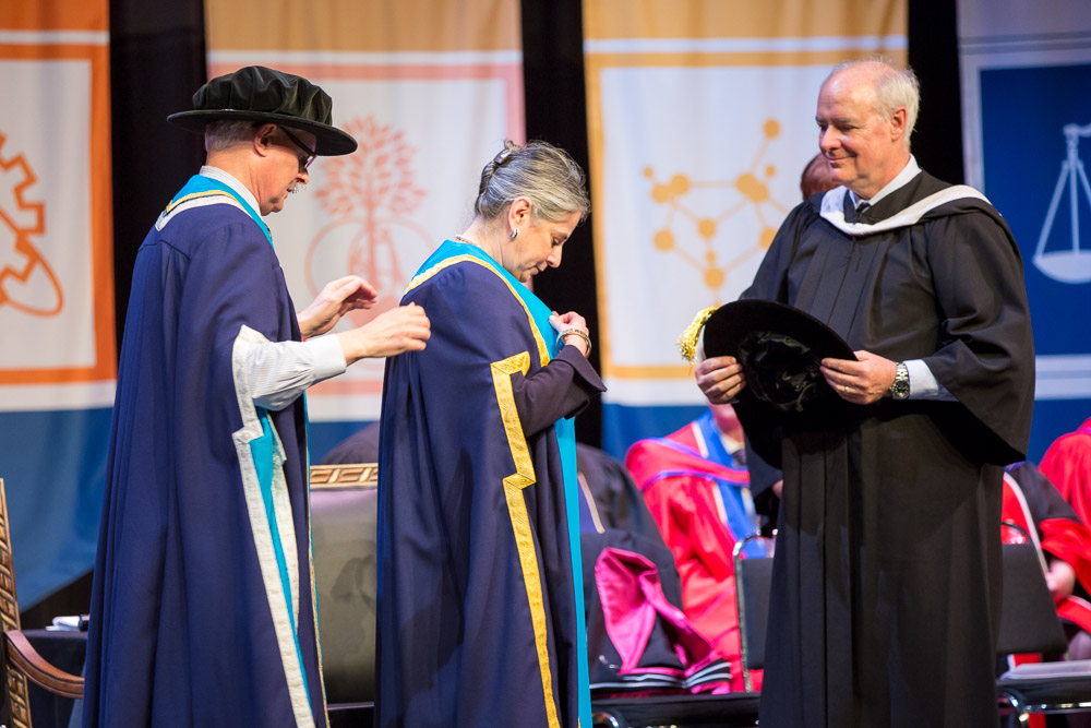 Chancellor Noreen Taylor accepts robes of office 
