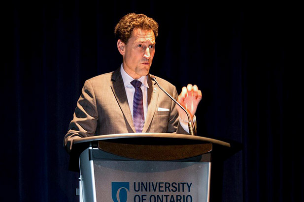 Steve Paikin delivers the 2017 Faculty of Social Science and Humanities Dean's Public Lecture at the Regent Theatre on March 27 (photo and gallery photos by Abhishek Kathuria).