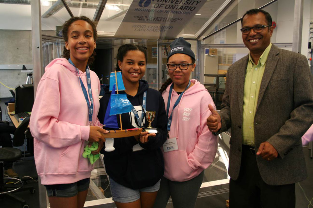Winners of Bermuda High School’s sailboat race.