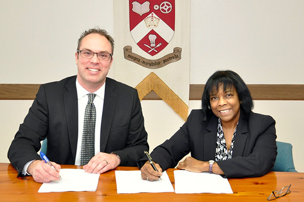 Joe Stokes, PhD, Registrar, University of Ontario Institute of Technology, with Dr. Phyllis Curtis-Tweed, Vice President Academic, and Student Affairs, Bermuda College.
