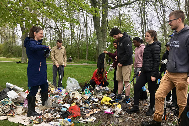 Ontario Tech students help with lakefront cleanup.