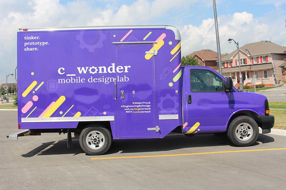 Fall 2018 visit by Ontario Tech University's c_wonder Engineering Outreach 'Makers Truck' mobile lab to Oshawa's Lakewoods Public School.