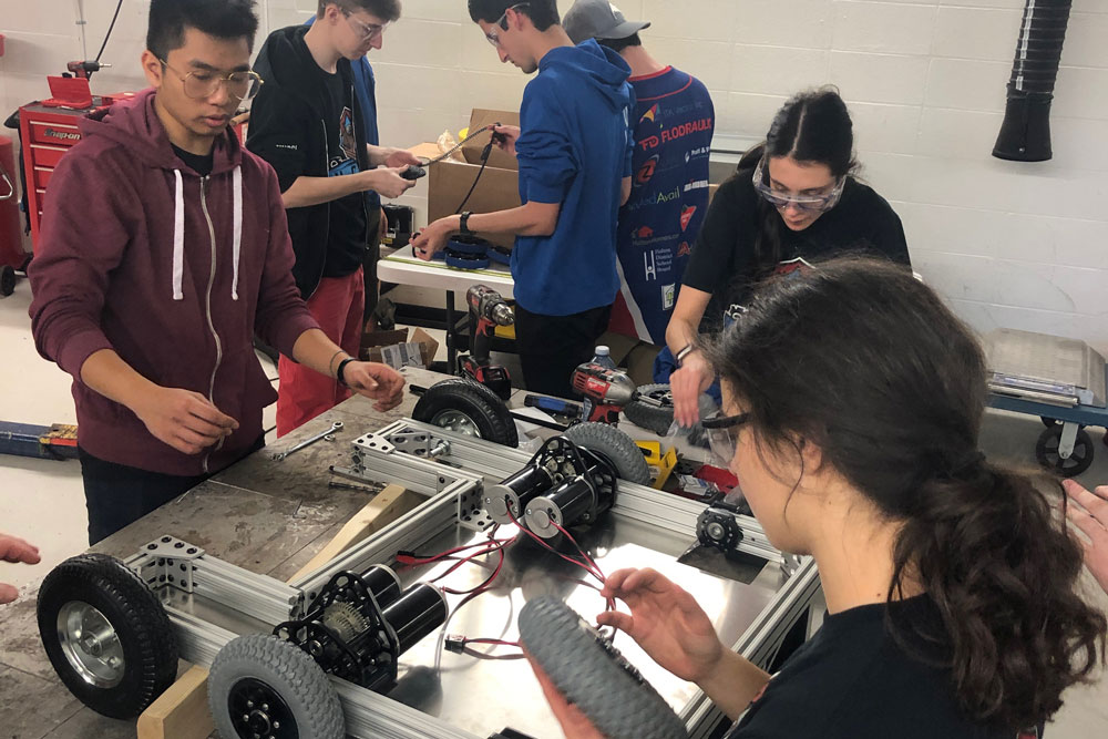 Students competing in the January 2019 edition of Ri3D at Ontario Tech University.
