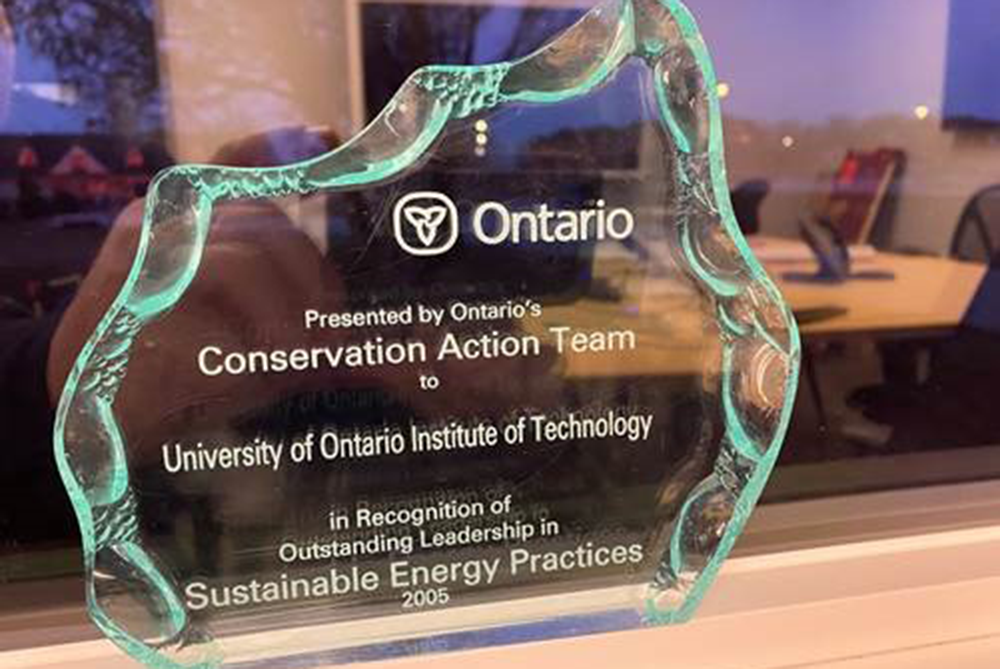 Province of Ontario Sustainable Energy Practices award presented to Ontario Tech University in 2005 (under the university's former brand).
