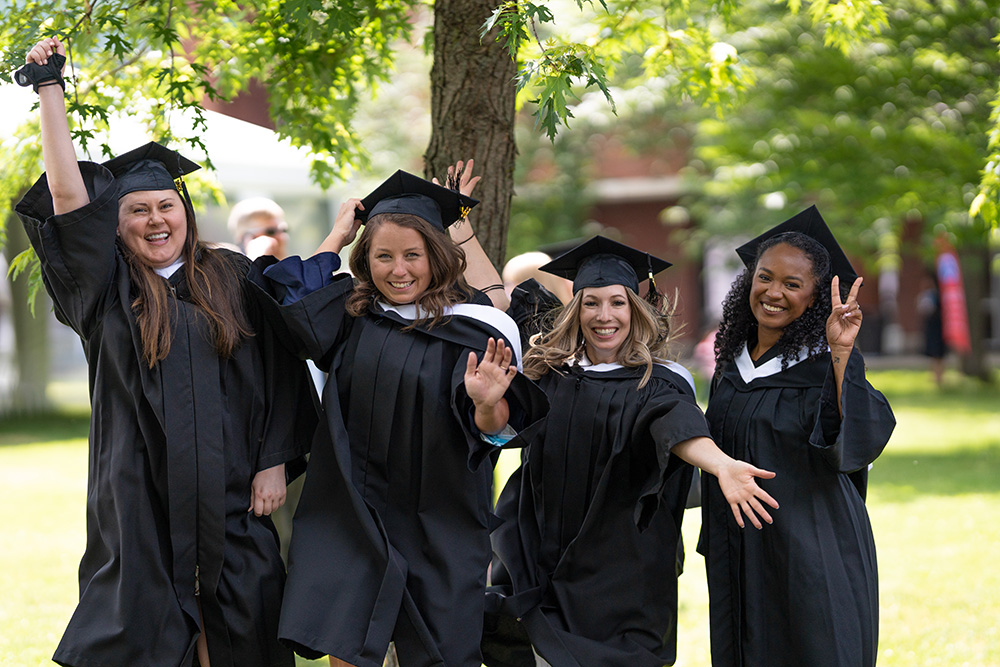 Image of 2022 Convocation graduates celebrating at Ontario Tech University