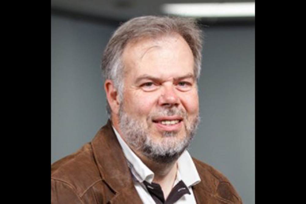 Dr. Roland van Oostveen, Professor, Faculty of Education, Ontario Tech University.