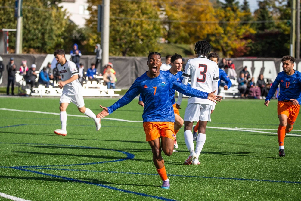 Ontario Tech Ridgebacks men's soccer team member Trivine Esprit