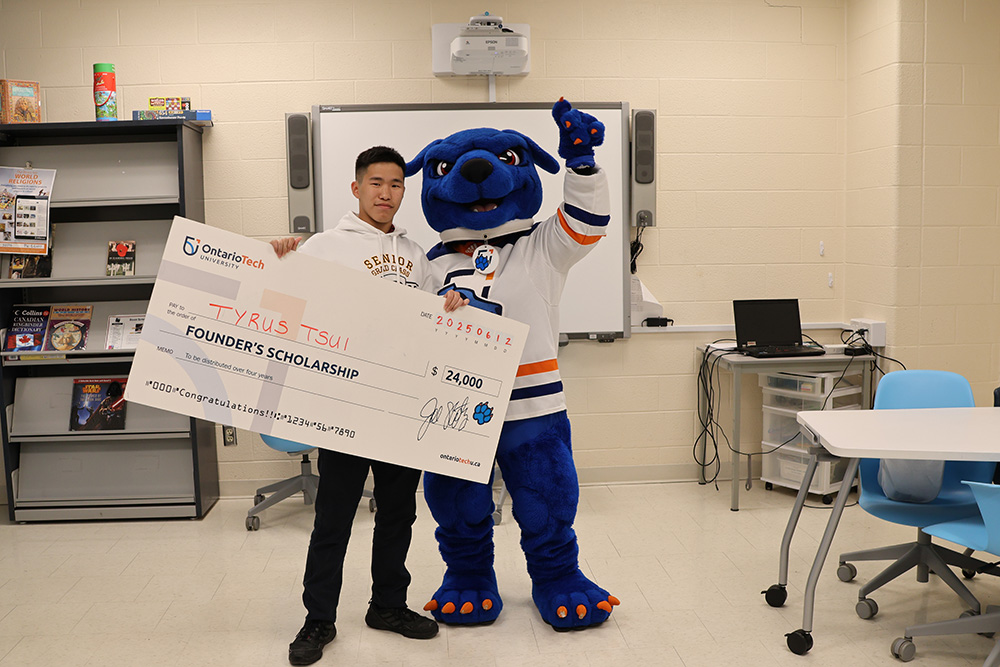 Tyrus Tsui (Biological Science and Co-op), Founder's Scholarship.