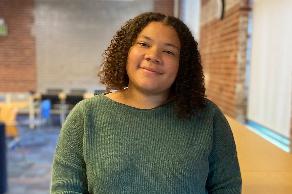 Ontario Tech alumna Bria Hughes-Small, a 2024 Three Minute Thesis (3MT®) winner and Forensic Psychology graduate, turned her presentation success into a full-time role as a Research Scientist at Multi-Health Systems Inc., where she contributes to advancing psychological assessments for children and adolescents.