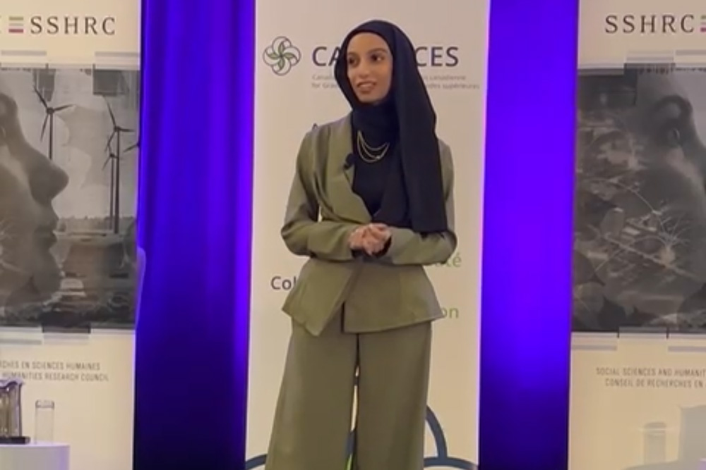 Salma Bafagih, Ontario Tech University Master of Health Sciences student (Community, Public and Population Health), at the 3MT® National Showcase held during the Canadian Association for Graduate Studies Conference in Ottawa, Ontario.